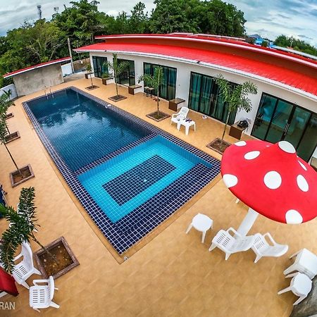 สุขสำราญรีสอร์ท หาดเจ้าหลาว จันทบุรี Praia de Chao Lao Exterior foto